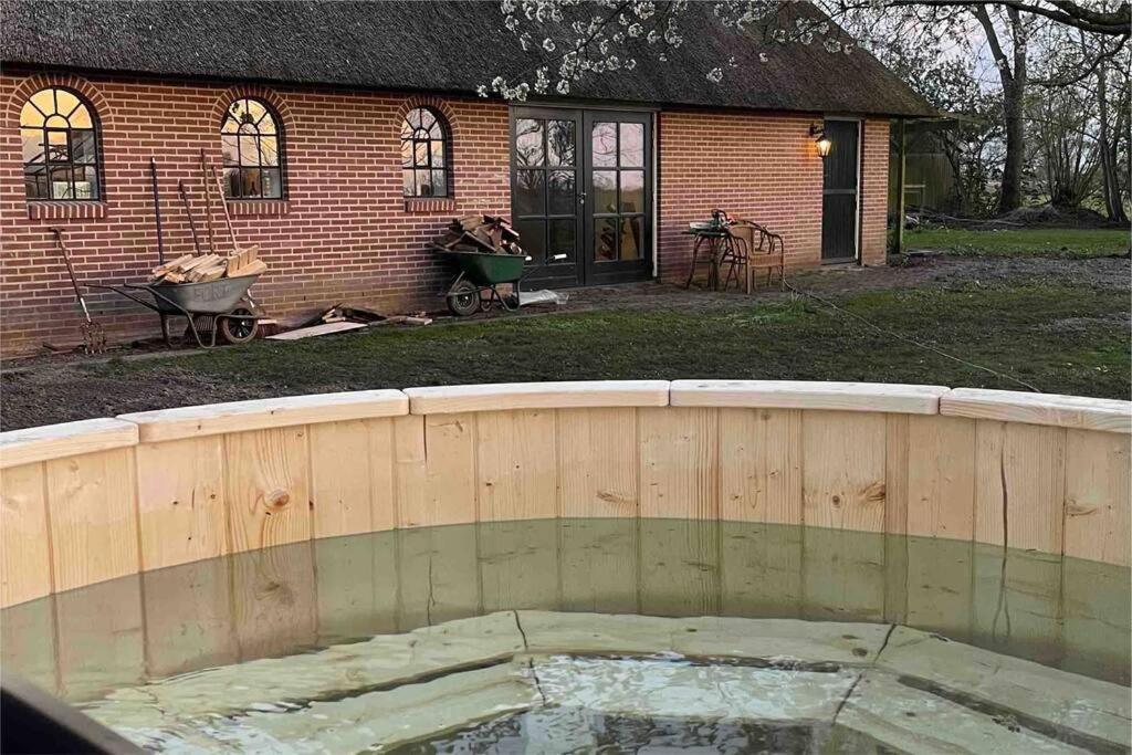 De Twee Zwanen Villa Delfstrahuizen Buitenkant foto