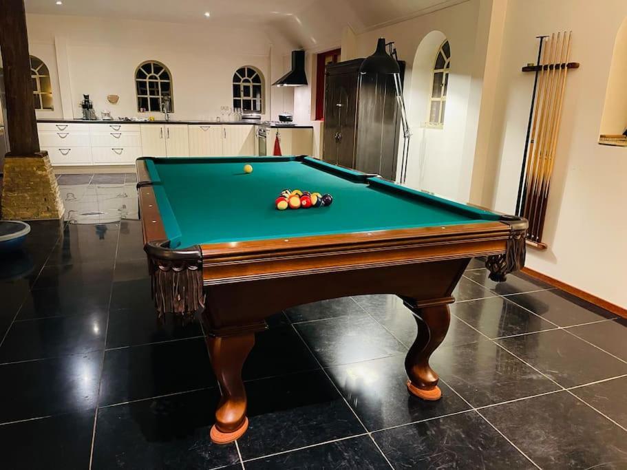 De Twee Zwanen Villa Delfstrahuizen Buitenkant foto